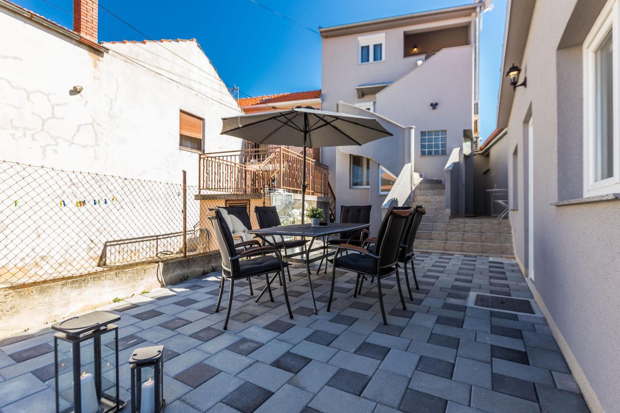 Mazijini Dvori Apartman *